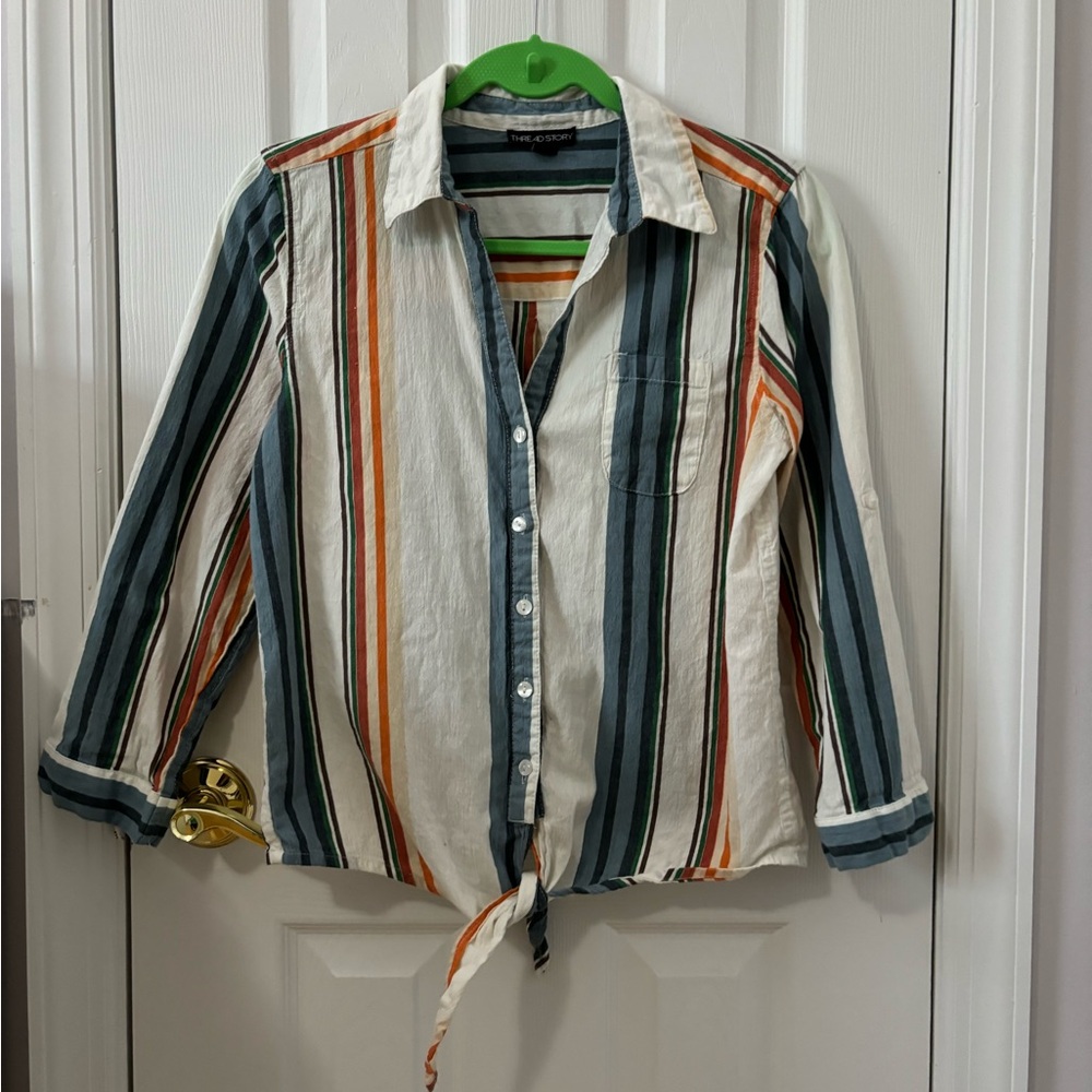 Multicolor cropped button-down top